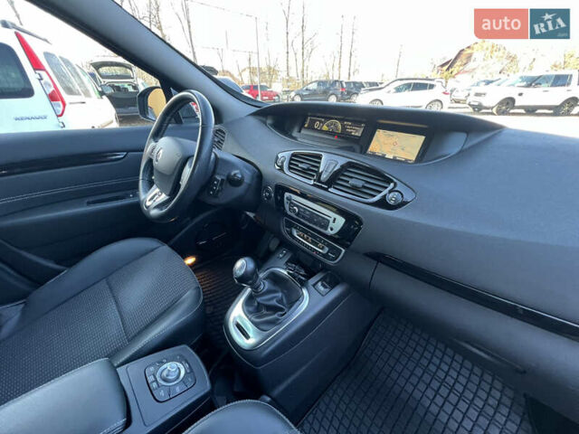 Серый Рено Гранд Сценик, объемом двигателя 1.6 л и пробегом 220 тыс. км за 9299 $, фото 19 на Automoto.ua