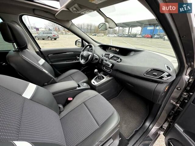 Сірий Рено Гранд Сценік, об'ємом двигуна 1.5 л та пробігом 168 тис. км за 10950 $, фото 25 на Automoto.ua