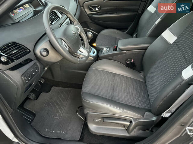 Серый Рено Гранд Сценик, объемом двигателя 0 л и пробегом 207 тыс. км за 10999 $, фото 35 на Automoto.ua