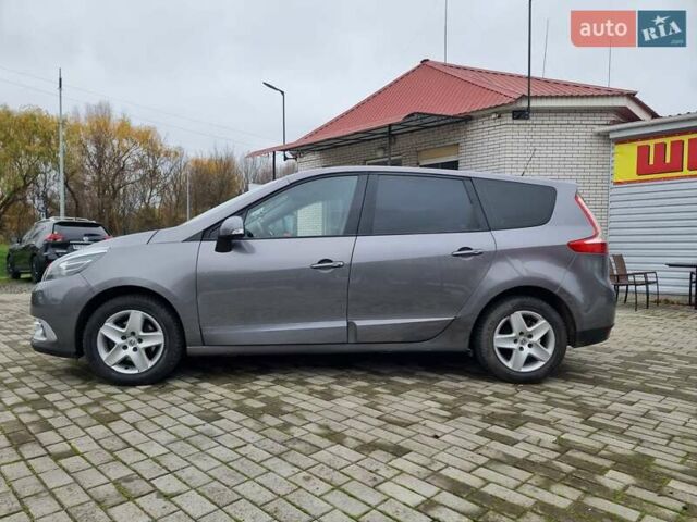 Сірий Рено Гранд Сценік, об'ємом двигуна 1.46 л та пробігом 217 тис. км за 8500 $, фото 9 на Automoto.ua