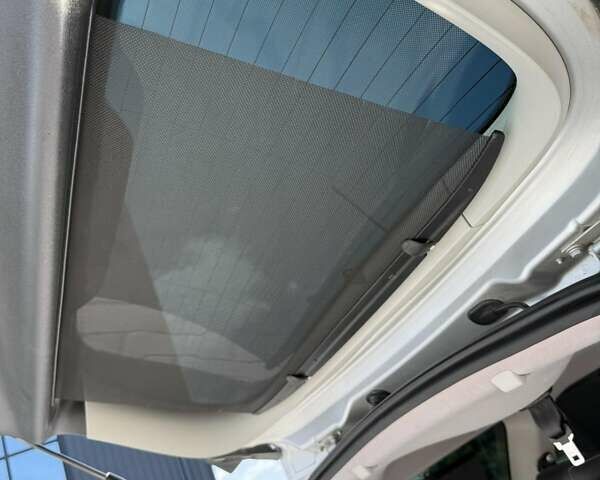 Серый Рено Гранд Сценик, объемом двигателя 1.6 л и пробегом 260 тыс. км за 9300 $, фото 34 на Automoto.ua