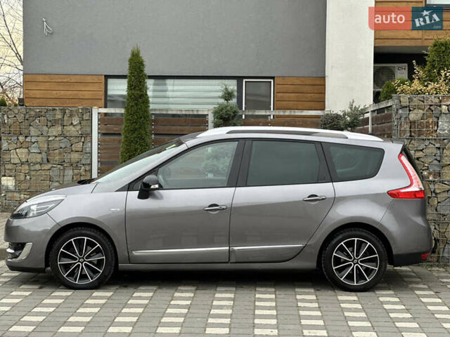 Серый Рено Гранд Сценик, объемом двигателя 1.6 л и пробегом 229 тыс. км за 10650 $, фото 1 на Automoto.ua