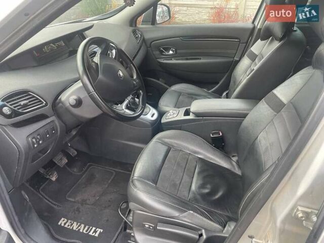 Серый Рено Гранд Сценик, объемом двигателя 1.5 л и пробегом 239 тыс. км за 8300 $, фото 11 на Automoto.ua