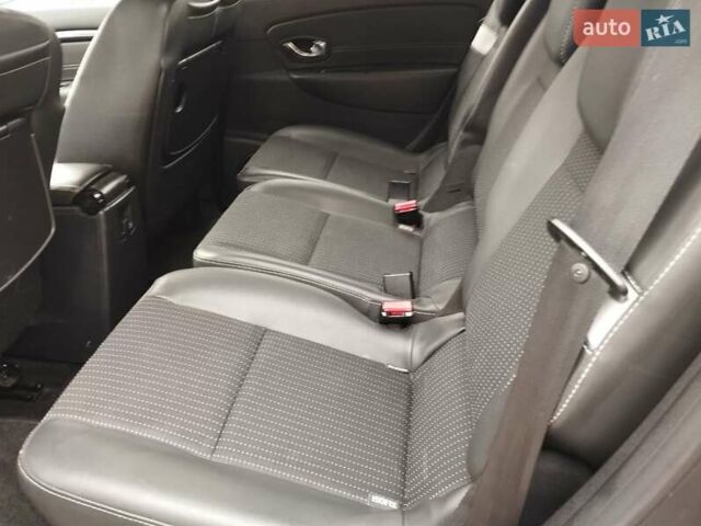 Серый Рено Гранд Сценик, объемом двигателя 1.5 л и пробегом 219 тыс. км за 9900 $, фото 21 на Automoto.ua