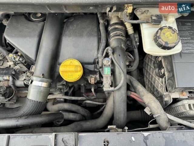 Сірий Рено Гранд Сценік, об'ємом двигуна 1.5 л та пробігом 274 тис. км за 8500 $, фото 7 на Automoto.ua