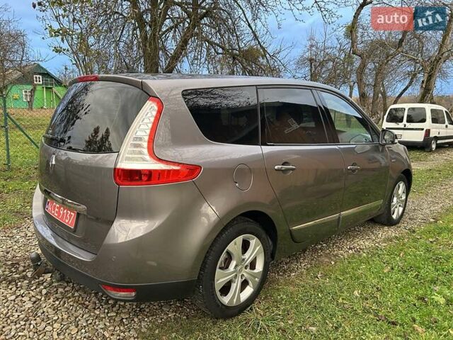 Сірий Рено Гранд Сценік, об'ємом двигуна 1.2 л та пробігом 237 тис. км за 7599 $, фото 12 на Automoto.ua