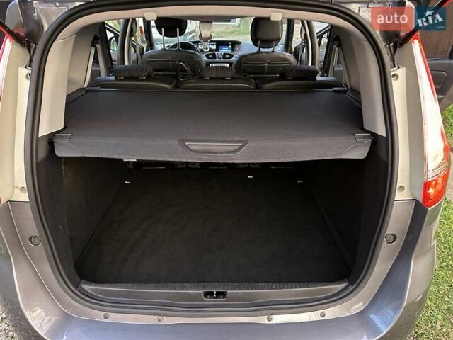 Сірий Рено Гранд Сценік, об'ємом двигуна 1.2 л та пробігом 237 тис. км за 7599 $, фото 40 на Automoto.ua