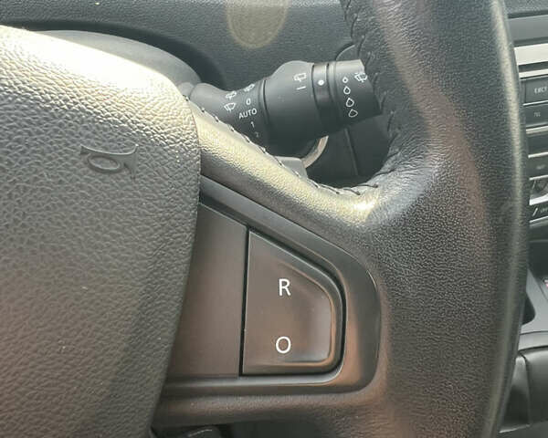 Серый Рено Гранд Сценик, объемом двигателя 1.6 л и пробегом 212 тыс. км за 8778 $, фото 18 на Automoto.ua