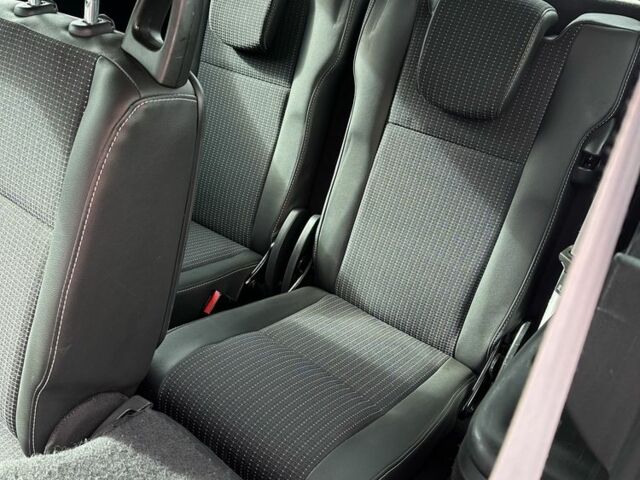 Сірий Рено Гранд Сценік, об'ємом двигуна 1.6 л та пробігом 222 тис. км за 8900 $, фото 11 на Automoto.ua