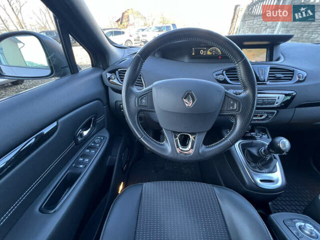 Серый Рено Гранд Сценик, объемом двигателя 1.6 л и пробегом 220 тыс. км за 9299 $, фото 21 на Automoto.ua
