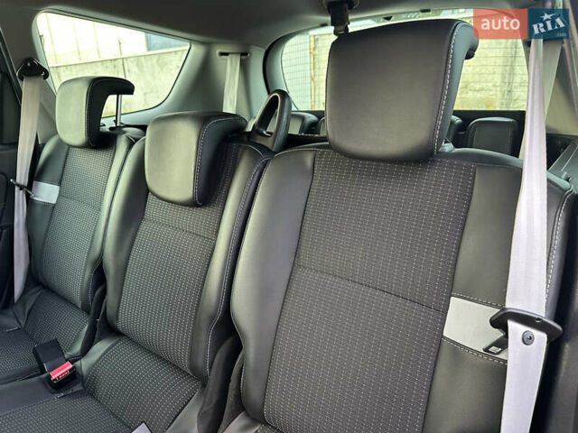 Серый Рено Гранд Сценик, объемом двигателя 1.6 л и пробегом 227 тыс. км за 10499 $, фото 83 на Automoto.ua