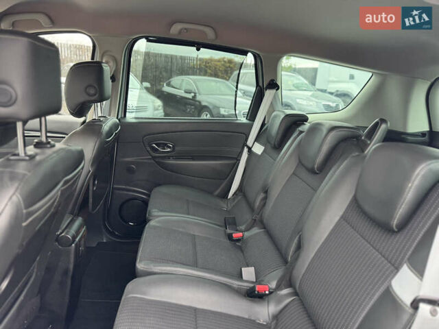 Сірий Рено Гранд Сценік, об'ємом двигуна 1.6 л та пробігом 209 тис. км за 8750 $, фото 25 на Automoto.ua