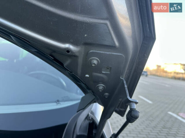 Серый Рено Гранд Сценик, объемом двигателя 1.5 л и пробегом 173 тыс. км за 10999 $, фото 59 на Automoto.ua