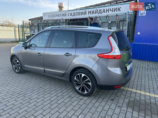 Серый Рено Гранд Сценик, объемом двигателя 1.5 л и пробегом 173 тыс. км за 10999 $, фото 6 на Automoto.ua