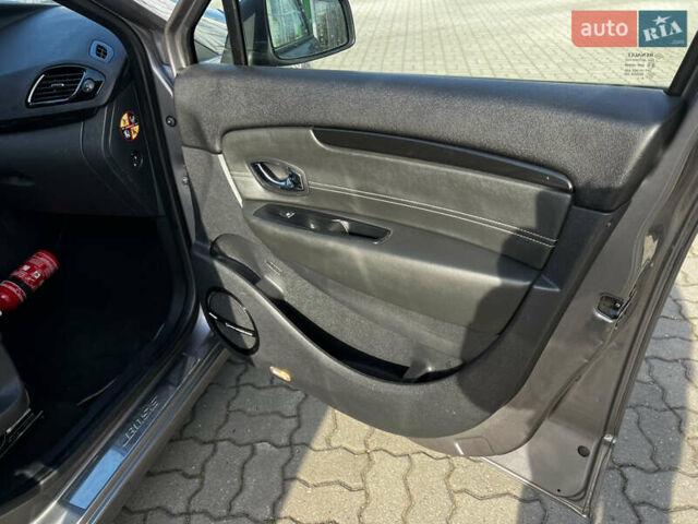 Серый Рено Гранд Сценик, объемом двигателя 1.5 л и пробегом 235 тыс. км за 10500 $, фото 18 на Automoto.ua