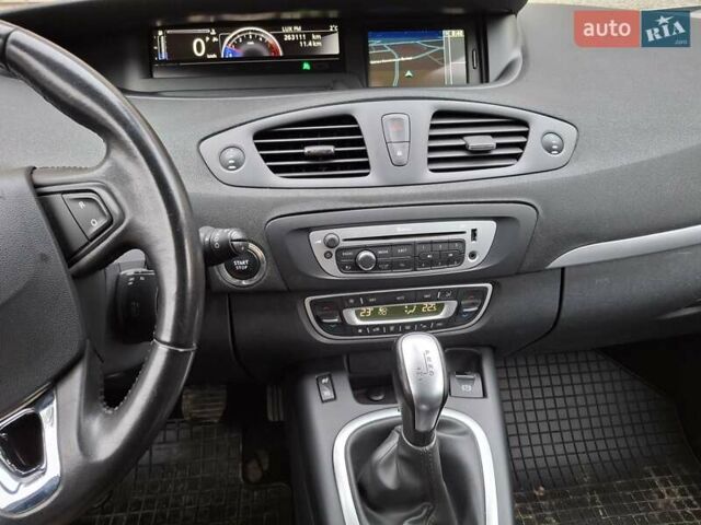Серый Рено Гранд Сценик, объемом двигателя 1.5 л и пробегом 263 тыс. км за 8600 $, фото 13 на Automoto.ua