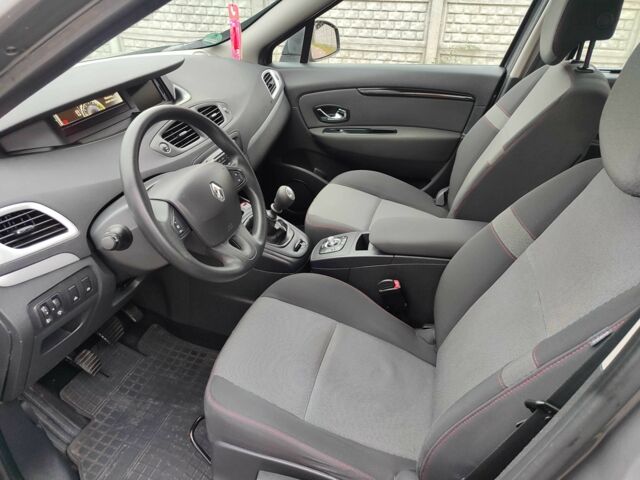 Сірий Рено Гранд Сценік, об'ємом двигуна 1.5 л та пробігом 235 тис. км за 9650 $, фото 14 на Automoto.ua