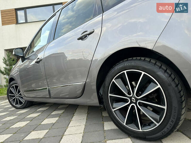 Серый Рено Гранд Сценик, объемом двигателя 1.6 л и пробегом 224 тыс. км за 10550 $, фото 33 на Automoto.ua