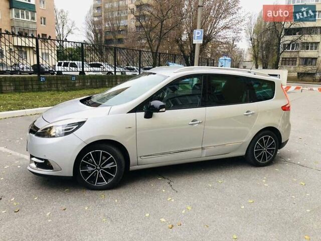 Серый Рено Гранд Сценик, объемом двигателя 1.6 л и пробегом 209 тыс. км за 9900 $, фото 3 на Automoto.ua