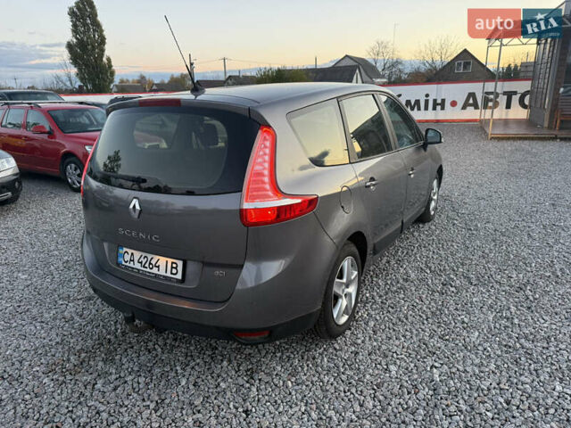 Серый Рено Гранд Сценик, объемом двигателя 1.46 л и пробегом 292 тыс. км за 8999 $, фото 8 на Automoto.ua