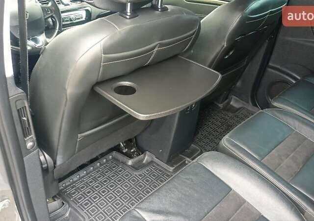 Сірий Рено Гранд Сценік, об'ємом двигуна 1.5 л та пробігом 288 тис. км за 11000 $, фото 32 на Automoto.ua