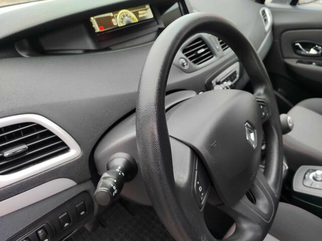 Сірий Рено Гранд Сценік, об'ємом двигуна 1.5 л та пробігом 235 тис. км за 9650 $, фото 10 на Automoto.ua