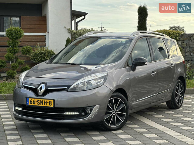 Серый Рено Гранд Сценик, объемом двигателя 1.6 л и пробегом 224 тыс. км за 10550 $, фото 7 на Automoto.ua