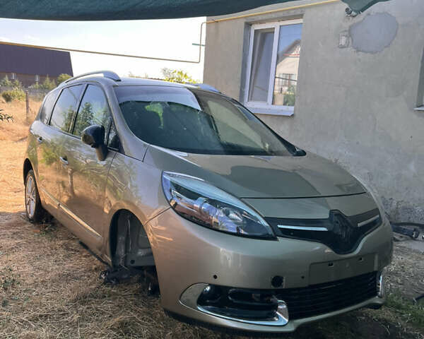 Сірий Рено Гранд Сценік, об'ємом двигуна 1.6 л та пробігом 190 тис. км за 3500 $, фото 1 на Automoto.ua