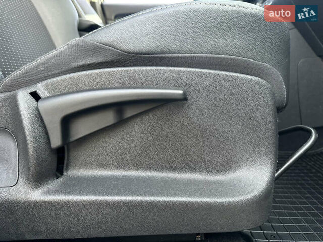 Серый Рено Гранд Сценик, объемом двигателя 1.6 л и пробегом 224 тыс. км за 10550 $, фото 81 на Automoto.ua
