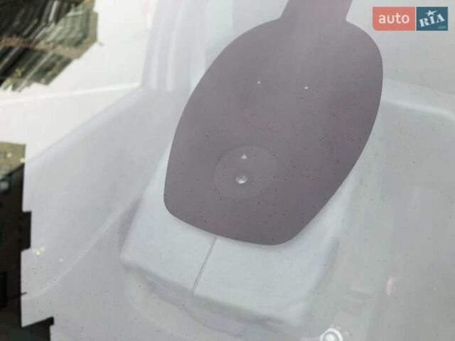 Серый Рено Гранд Сценик, объемом двигателя 1.6 л и пробегом 209 тыс. км за 9900 $, фото 19 на Automoto.ua