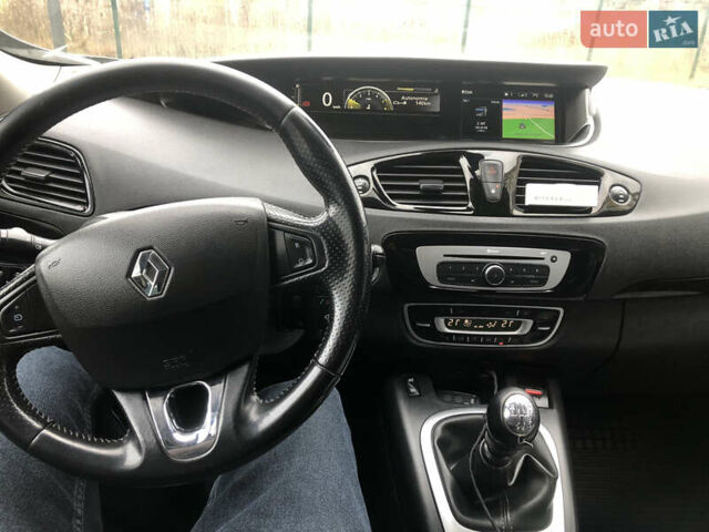 Серый Рено Гранд Сценик, объемом двигателя 1.6 л и пробегом 240 тыс. км за 9999 $, фото 29 на Automoto.ua