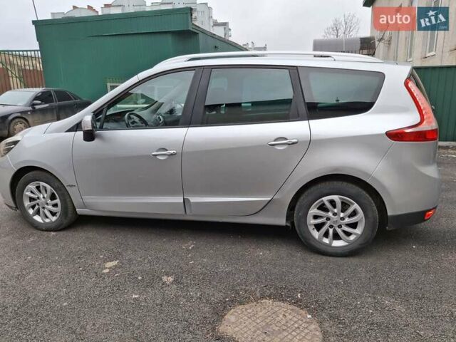 Серый Рено Гранд Сценик, объемом двигателя 1.5 л и пробегом 263 тыс. км за 8600 $, фото 5 на Automoto.ua