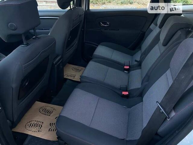 Серый Рено Гранд Сценик, объемом двигателя 1.5 л и пробегом 167 тыс. км за 10400 $, фото 36 на Automoto.ua