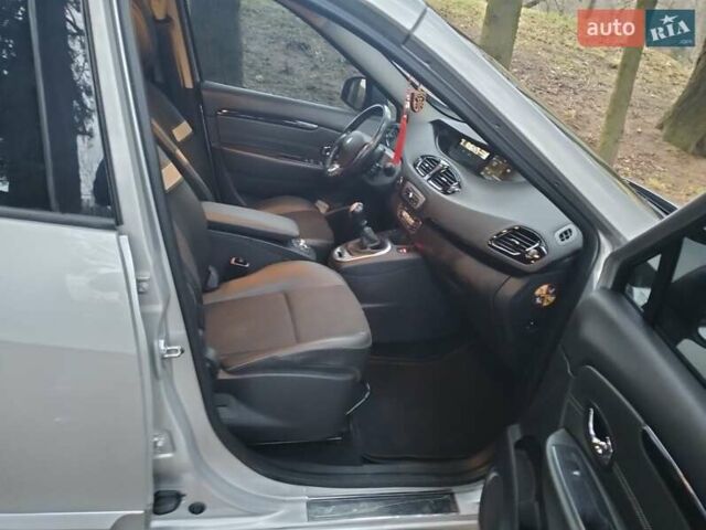 Серый Рено Гранд Сценик, объемом двигателя 1.5 л и пробегом 172 тыс. км за 10300 $, фото 17 на Automoto.ua