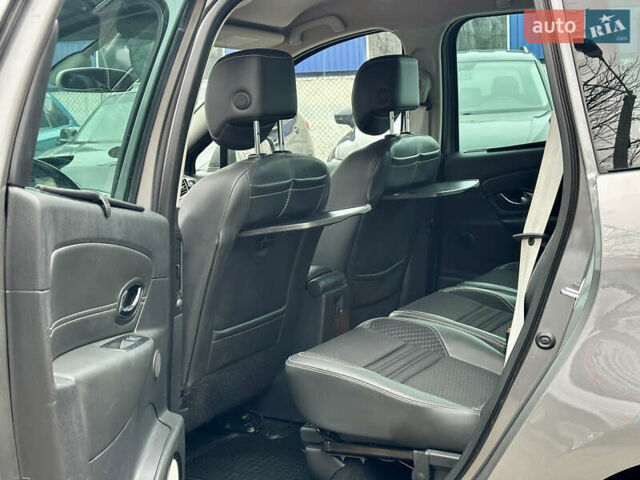 Серый Рено Гранд Сценик, объемом двигателя 0 л и пробегом 213 тыс. км за 10400 $, фото 19 на Automoto.ua