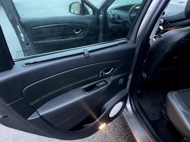 Сірий Рено Гранд Сценік, об'ємом двигуна 1.5 л та пробігом 179 тис. км за 9499 $, фото 17 на Automoto.ua