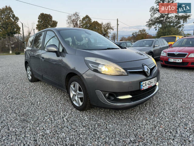Серый Рено Гранд Сценик, объемом двигателя 1.46 л и пробегом 292 тыс. км за 8999 $, фото 4 на Automoto.ua