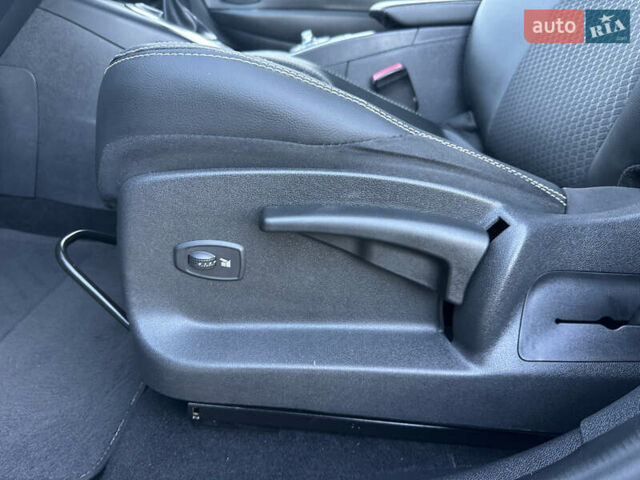 Серый Рено Гранд Сценик, объемом двигателя 1.5 л и пробегом 173 тыс. км за 10999 $, фото 30 на Automoto.ua