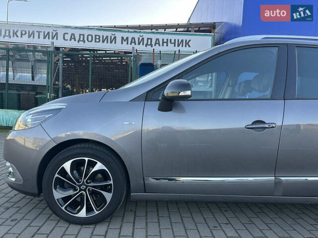 Серый Рено Гранд Сценик, объемом двигателя 1.5 л и пробегом 173 тыс. км за 10999 $, фото 4 на Automoto.ua