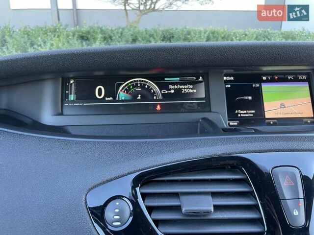 Серый Рено Гранд Сценик, объемом двигателя 1.6 л и пробегом 219 тыс. км за 10170 $, фото 51 на Automoto.ua