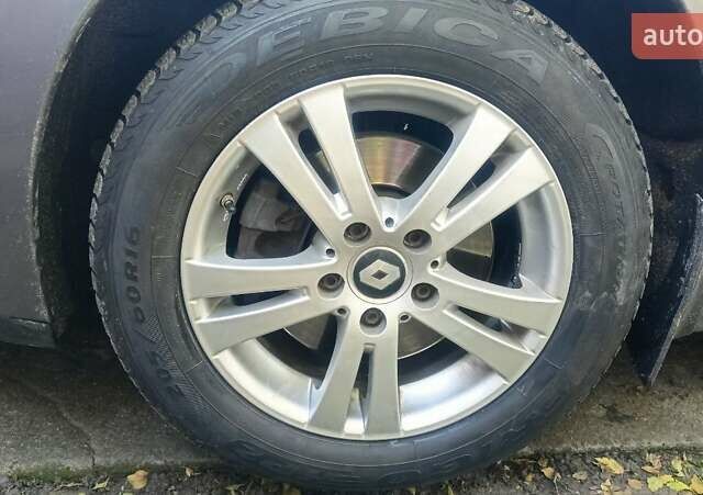 Сірий Рено Гранд Сценік, об'ємом двигуна 1.5 л та пробігом 288 тис. км за 11000 $, фото 3 на Automoto.ua