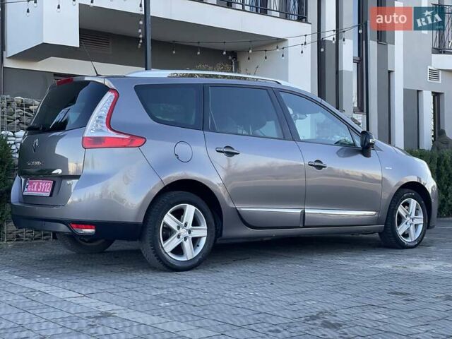 Серый Рено Гранд Сценик, объемом двигателя 1.6 л и пробегом 219 тыс. км за 10170 $, фото 33 на Automoto.ua