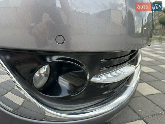 Серый Рено Гранд Сценик, объемом двигателя 1.6 л и пробегом 224 тыс. км за 10550 $, фото 26 на Automoto.ua