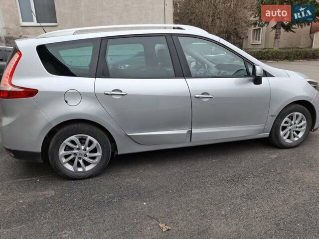 Серый Рено Гранд Сценик, объемом двигателя 1.5 л и пробегом 263 тыс. км за 8600 $, фото 3 на Automoto.ua