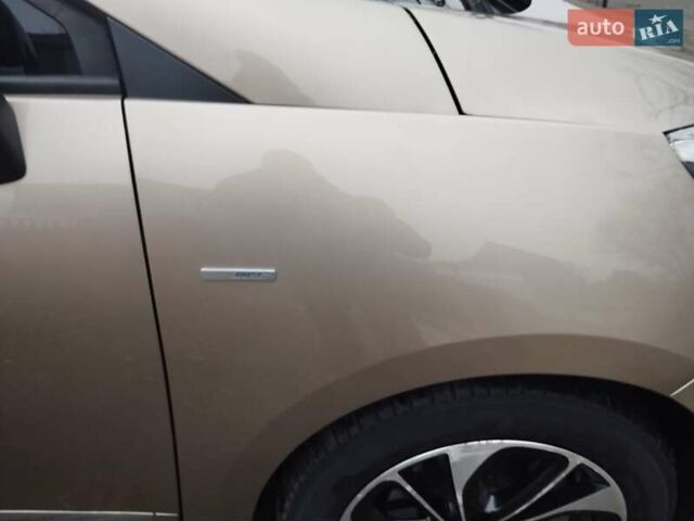 Серый Рено Гранд Сценик, объемом двигателя 1.5 л и пробегом 205 тыс. км за 10400 $, фото 5 на Automoto.ua