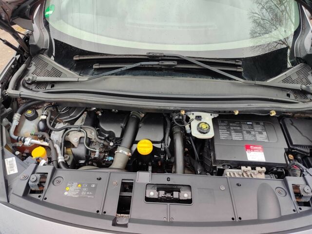 Сірий Рено Гранд Сценік, об'ємом двигуна 1.5 л та пробігом 235 тис. км за 9650 $, фото 20 на Automoto.ua