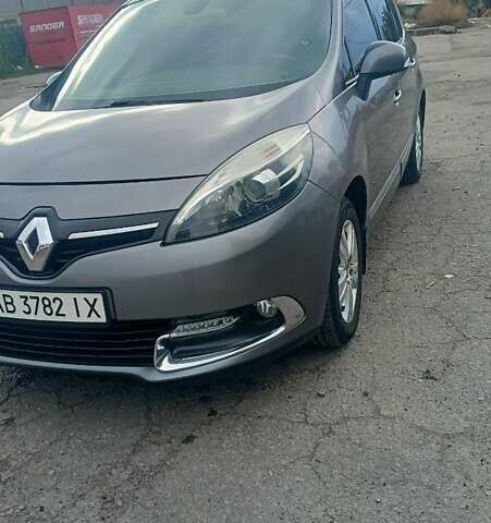 Сірий Рено Гранд Сценік, об'ємом двигуна 1.5 л та пробігом 288 тис. км за 11000 $, фото 1 на Automoto.ua