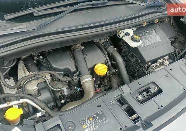 Сірий Рено Гранд Сценік, об'ємом двигуна 1.5 л та пробігом 288 тис. км за 11000 $, фото 29 на Automoto.ua