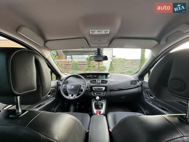 Серый Рено Гранд Сценик, объемом двигателя 1.6 л и пробегом 224 тыс. км за 10550 $, фото 4 на Automoto.ua