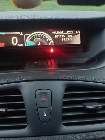 Серый Рено Гранд Сценик, объемом двигателя 1.46 л и пробегом 201 тыс. км за 9900 $, фото 15 на Automoto.ua